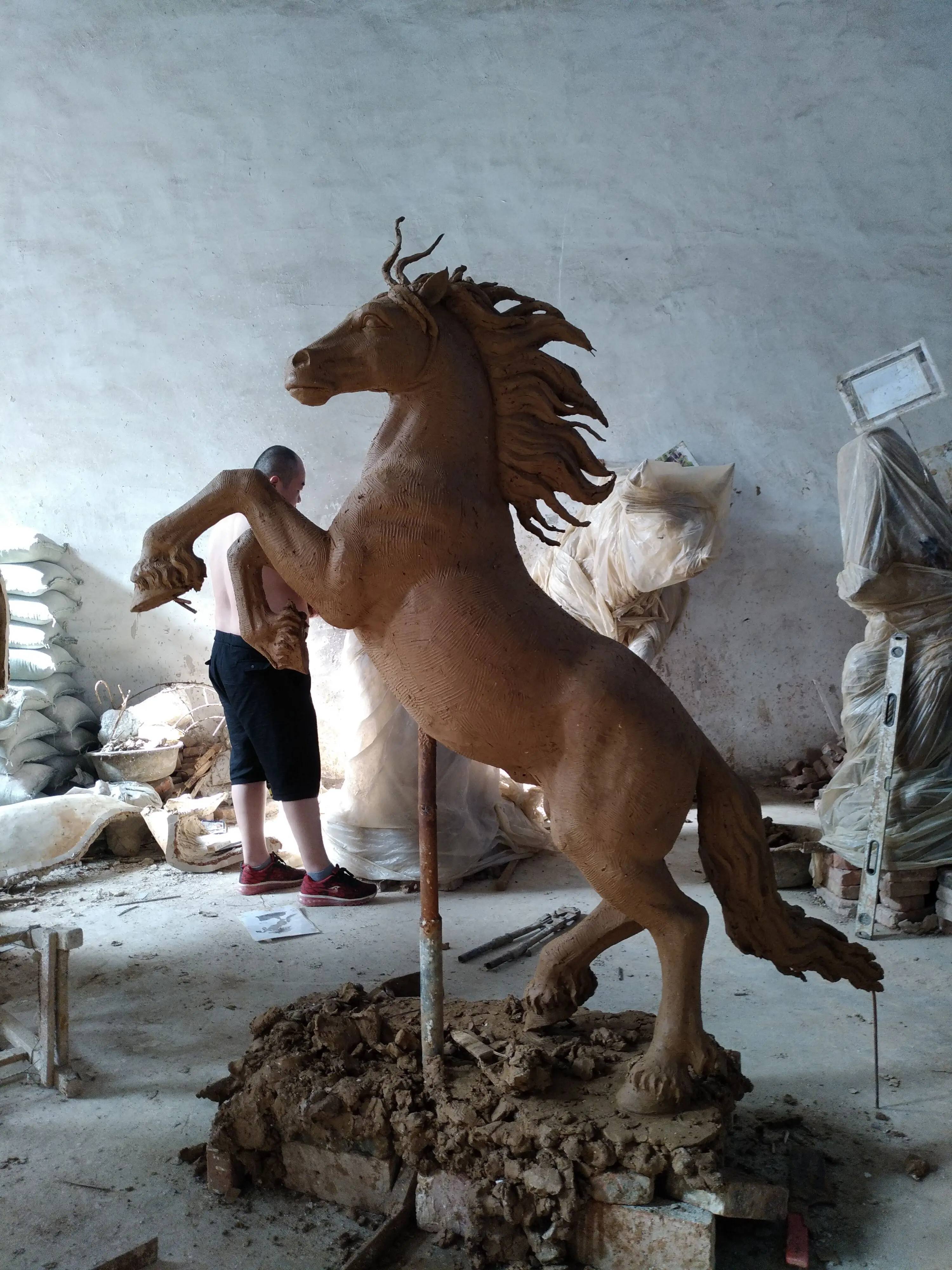 outdoor horse sculpture for sale