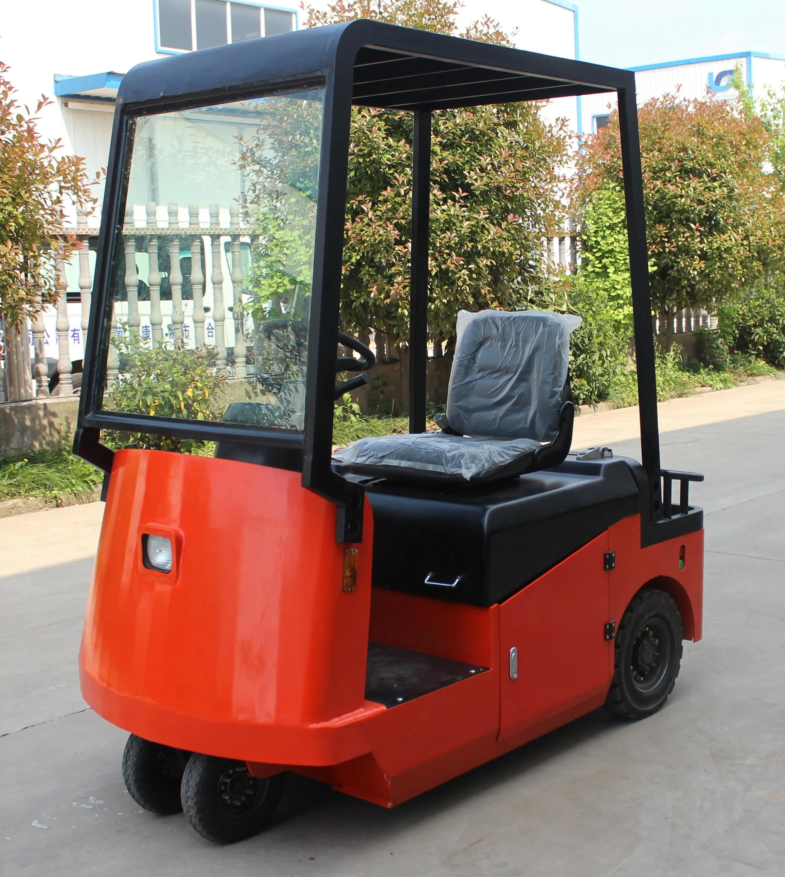 6000 kg 6 ton Factory price four wheels electric tow tractor AC drive motor