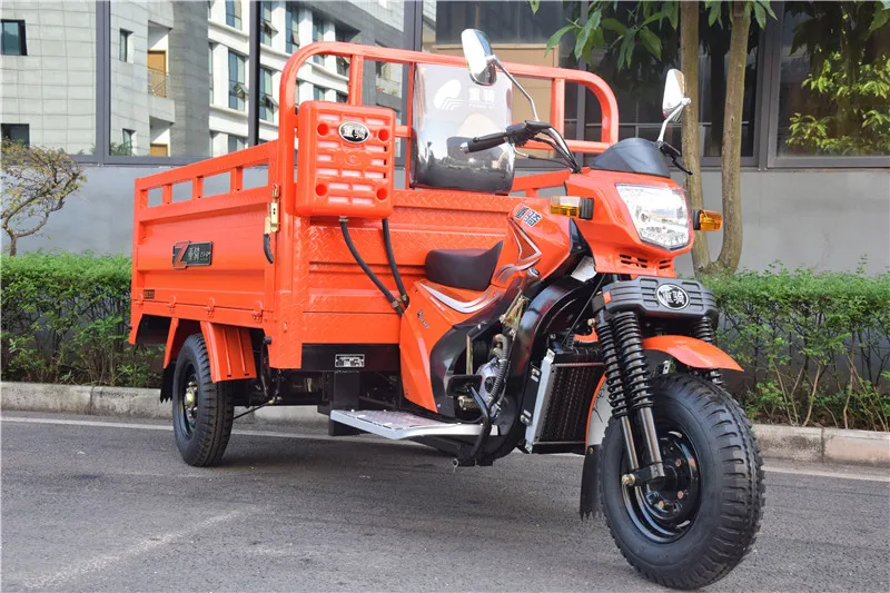 200CC big fuel tank foot board water cooled tricycle made in China