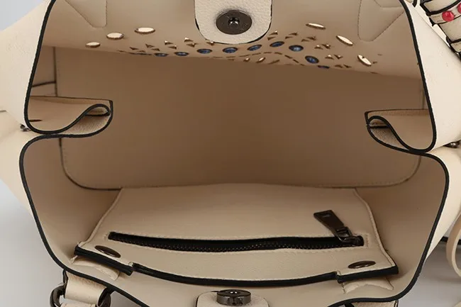 5897 inside