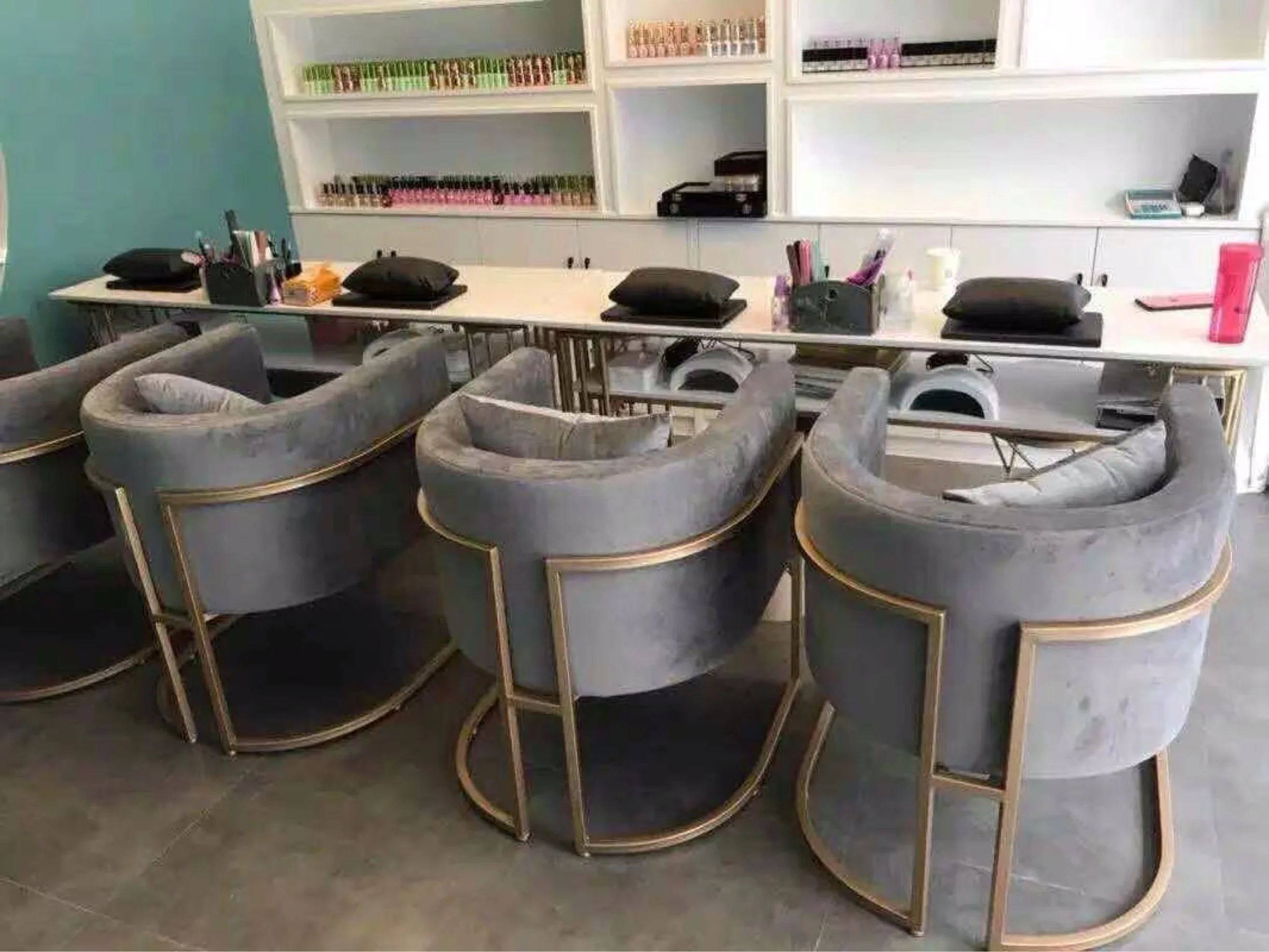 manicure table