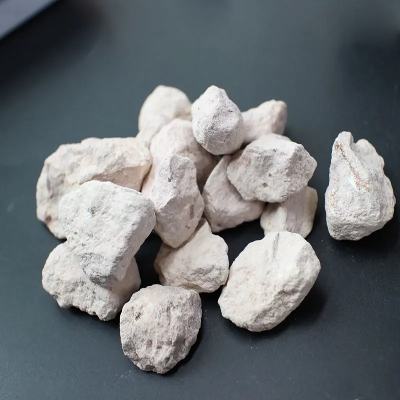 Кипящие камни. Цеолит минерал. Природный камень цеолит. Холинский цеолит. Цеолит вулканический.