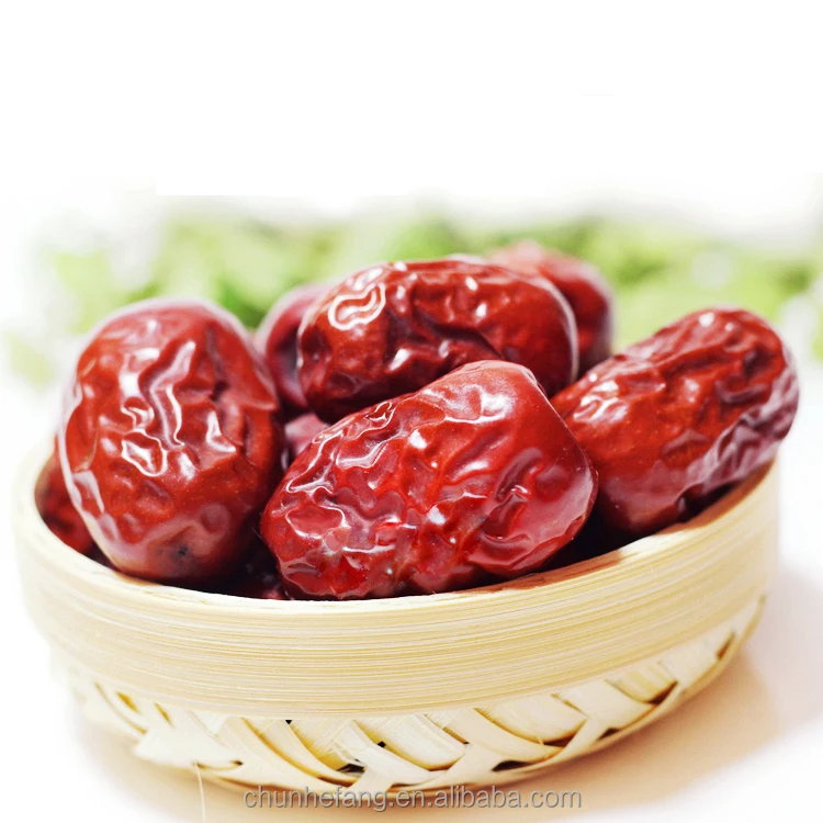 Red dates. Сухофрукты красный сладкий. Сушеная красная сладость фрукты. Красные даты.