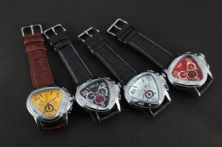 jaragar triangle watch