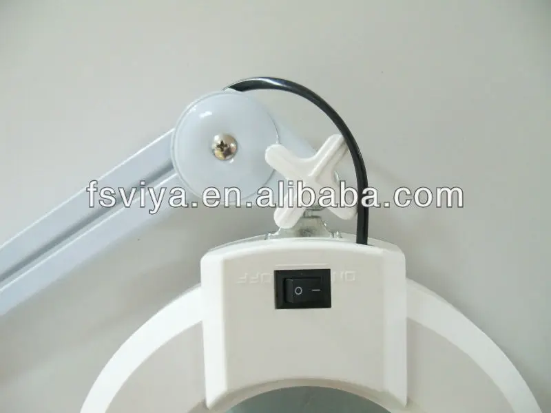 Floor Standing Salon Magnifier Lamp With Lens