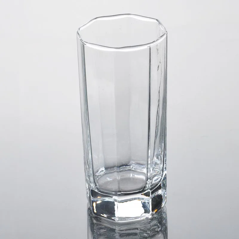 Стекольный стакан. Стакан 230мл стекло асимметрия 21с2205в. Стакан стеклянный , Complementi, 220.804, Bandini, Glass. Стаканы прозрачные стеклянные. Стакан воды.