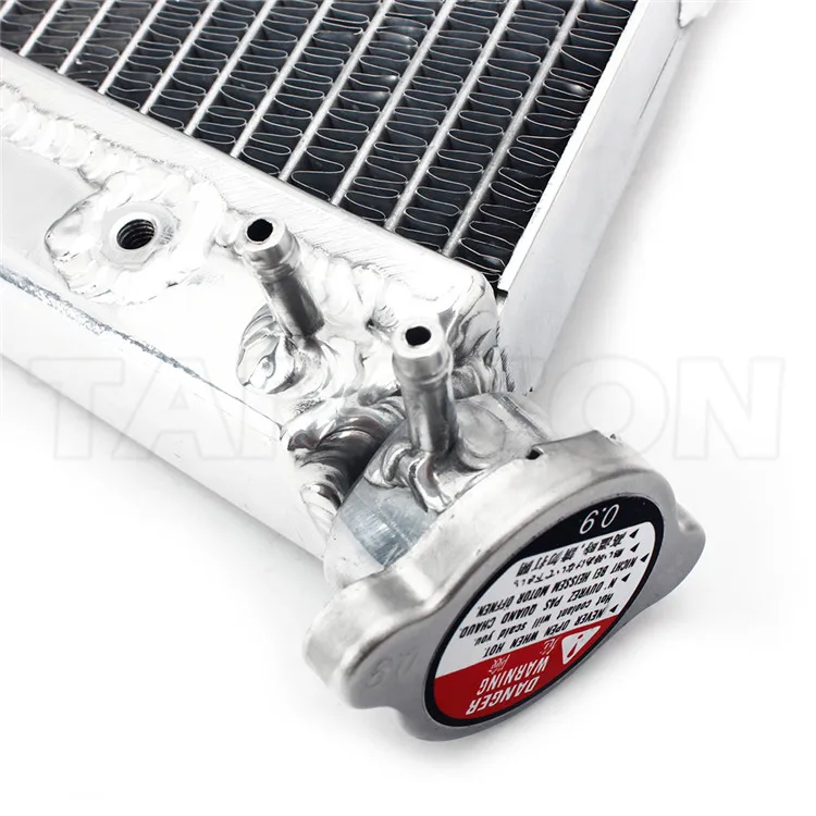 549 radiator 04.jpg