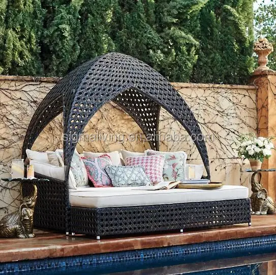 Hot sale antique garden furniture large lounge bed rattan outdoor bed