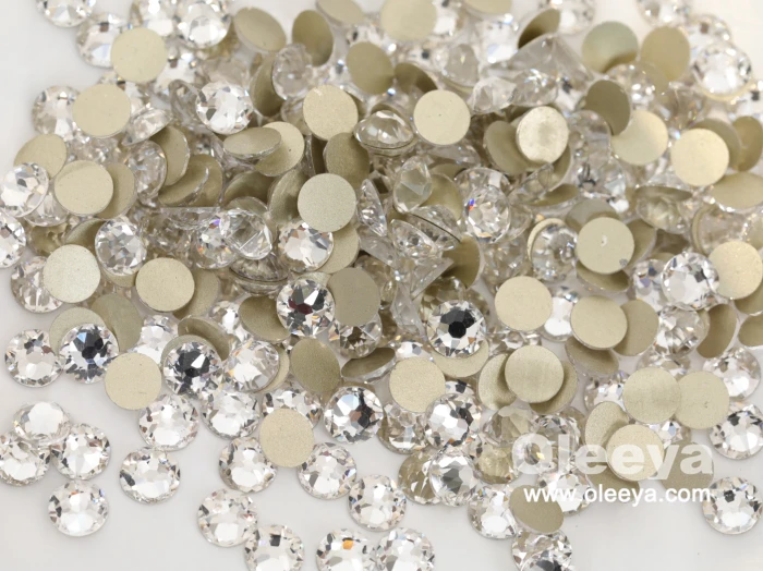 Wholesale 16 Cutting Facets Shinny Flatback Glass Strass Premium Non Hot Fix Rhinestones Nail Art for Rhinestone Bra
