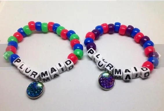 what is a kandi bracelet