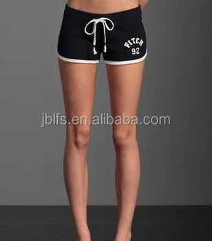 pantaloncini corti ragazze