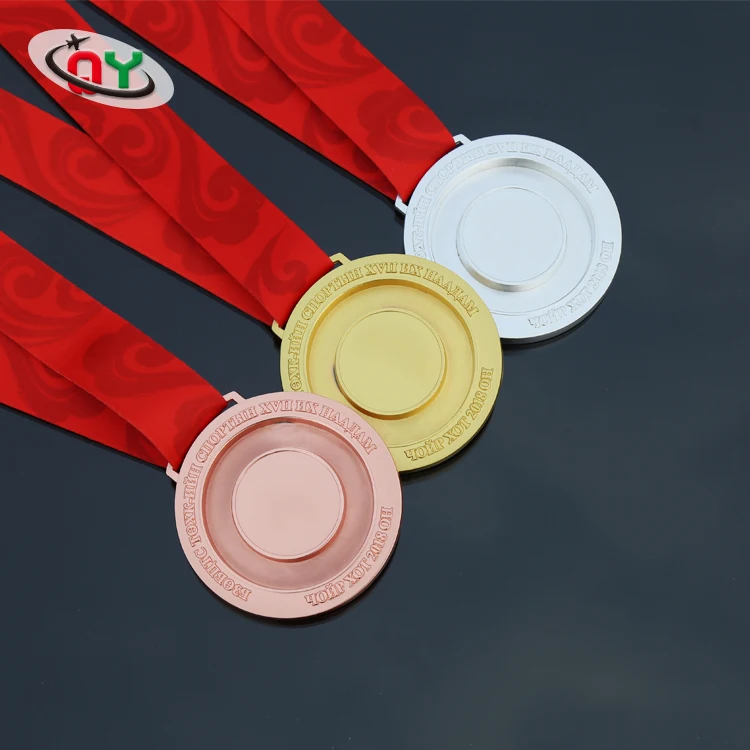 アンティークゴールデンシルバーブロンズトールハンマーアイアンマンメタルトライアスロンスポーツ記念メダル Buy 記念メダル Product On Alibaba Com