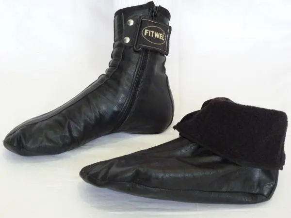 [WTB] leather socks size 9
