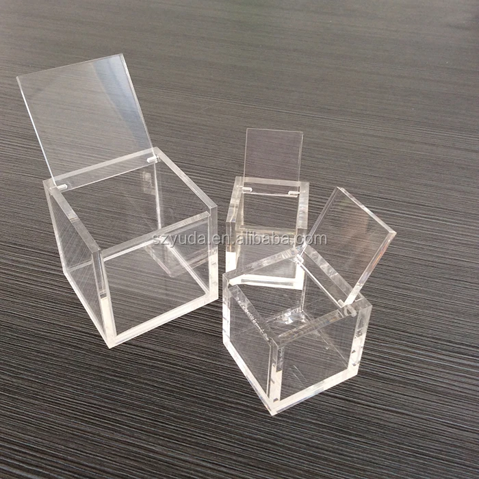 Wholesale Acrylic Display Gift Boxesとhinges Lid Lucite Promotional Gift