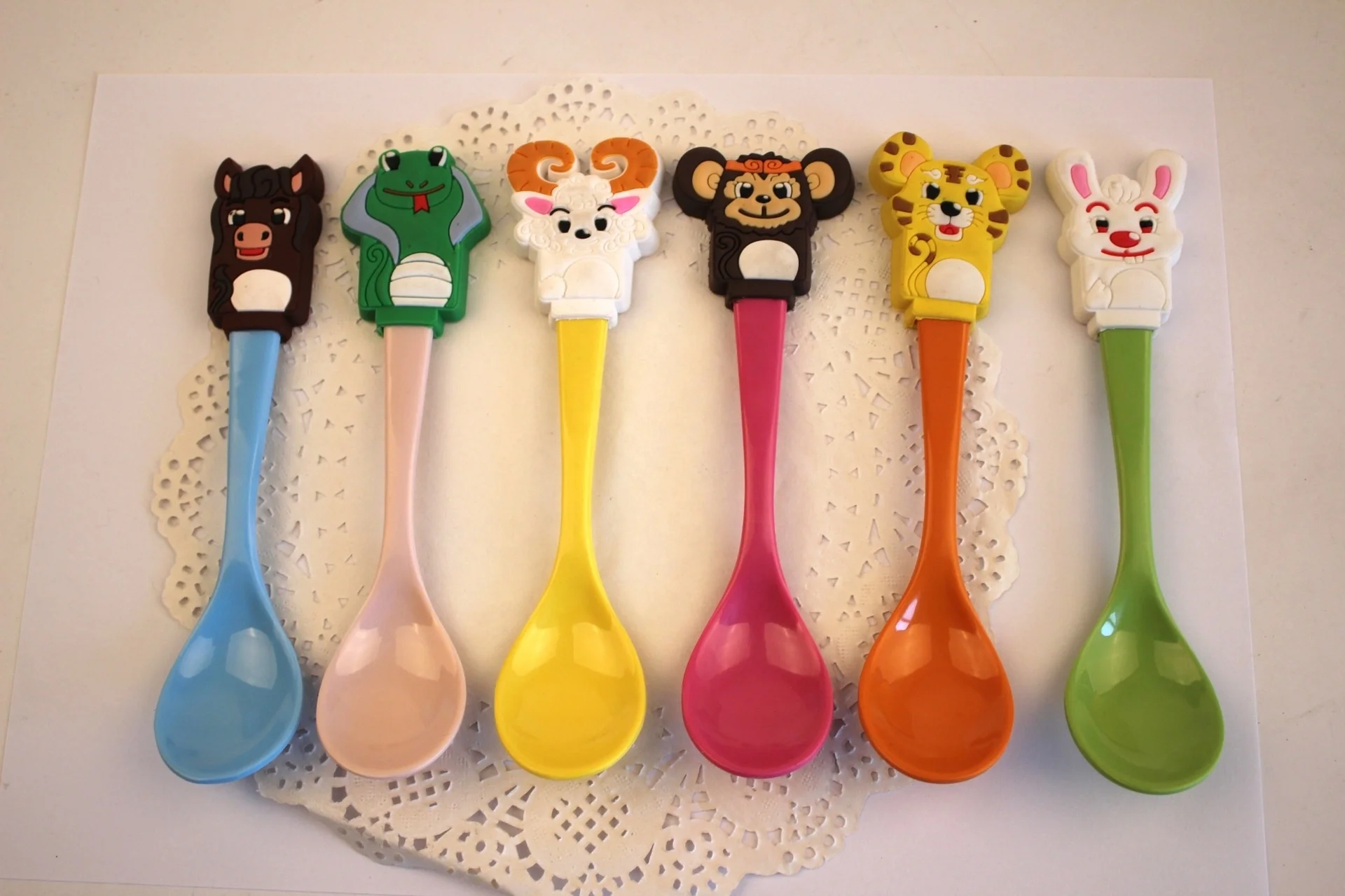 PVCFlexible glue cartoon spoon Children rice spoon
