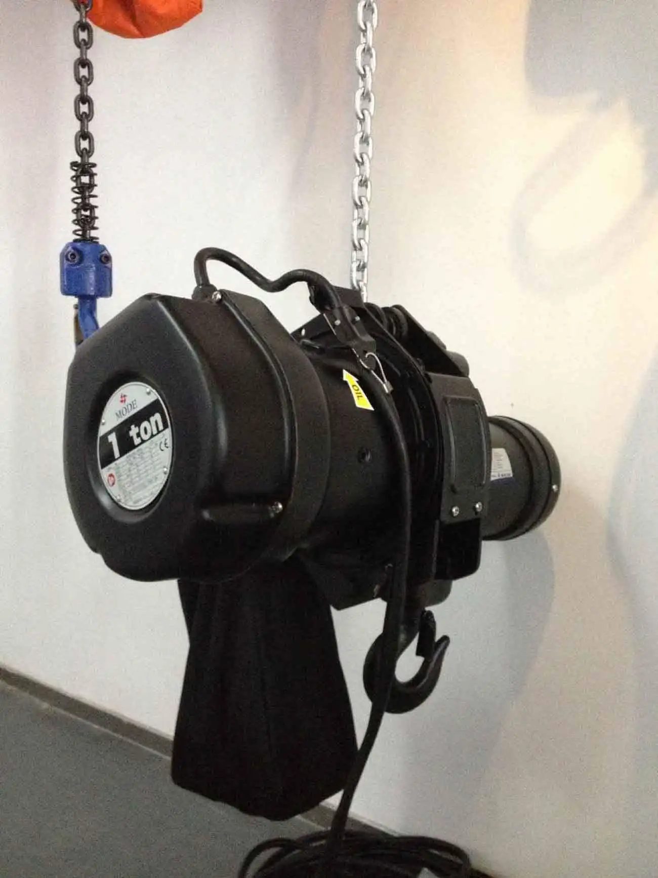 stage hoist