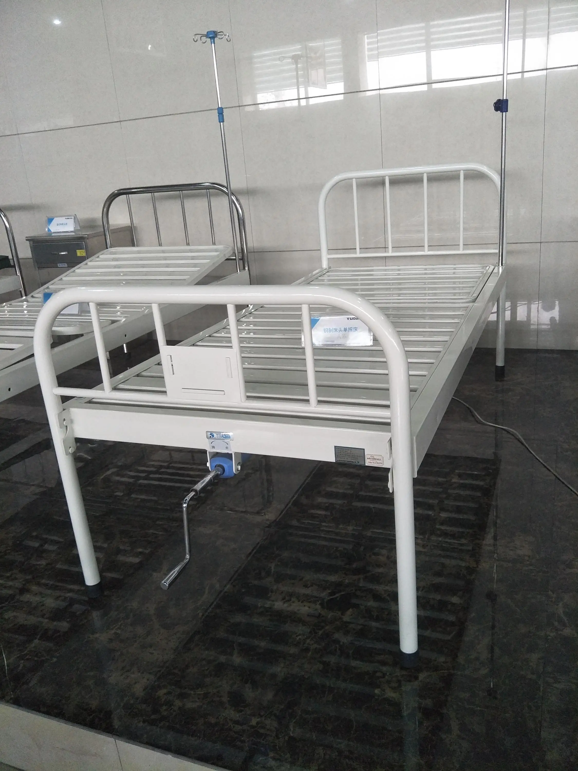 manual single crank hospital bed with best price