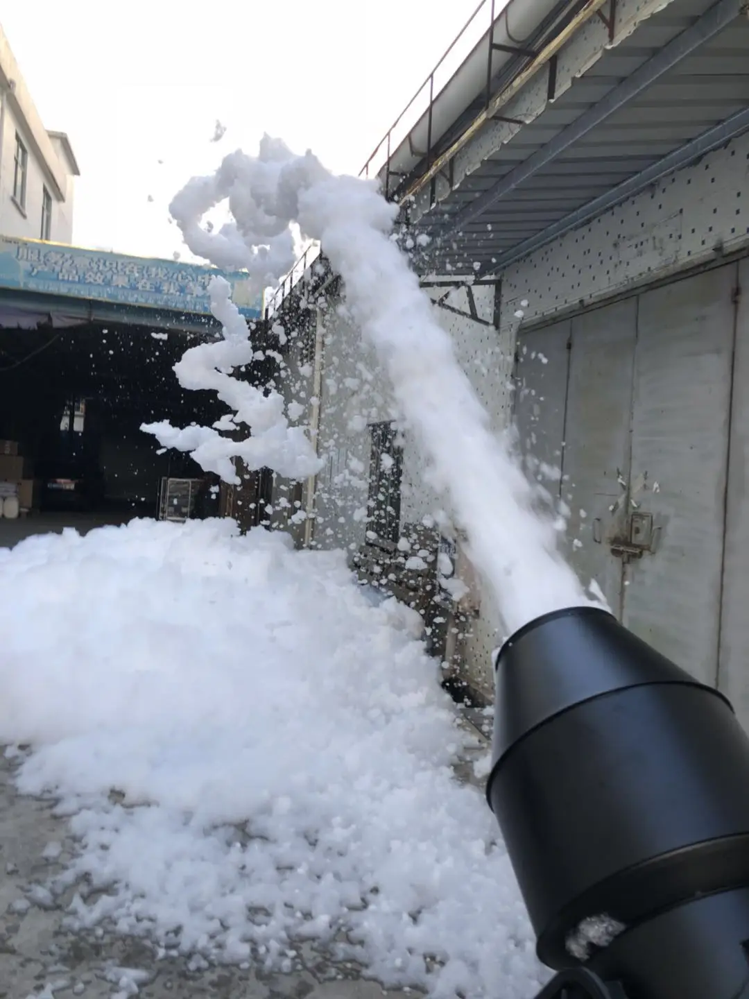 Amusement Park Party Bubble Machine,Jet Monster Foam Cannons,Monster