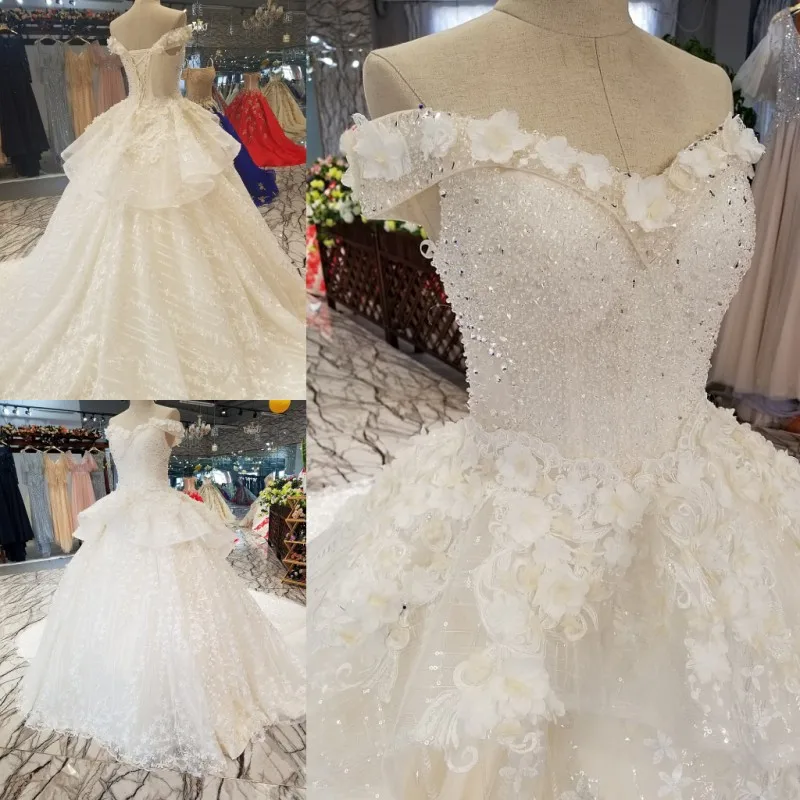Party Pure Latest Appliqued Women Strapless Design Gorgeous White