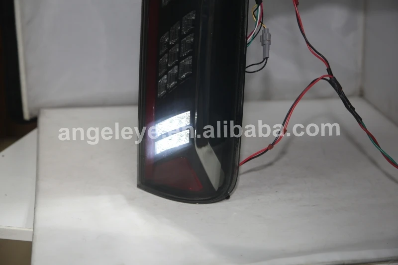 Full LED Tail Lights For TOYOTA HIACE Smoke Black Color 2014-UP YZ