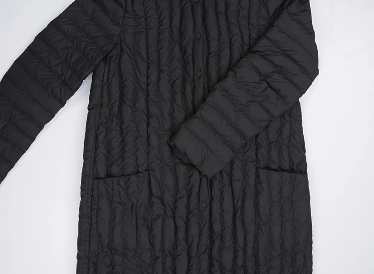 Reliable and good  latest design long women feather down winter coats