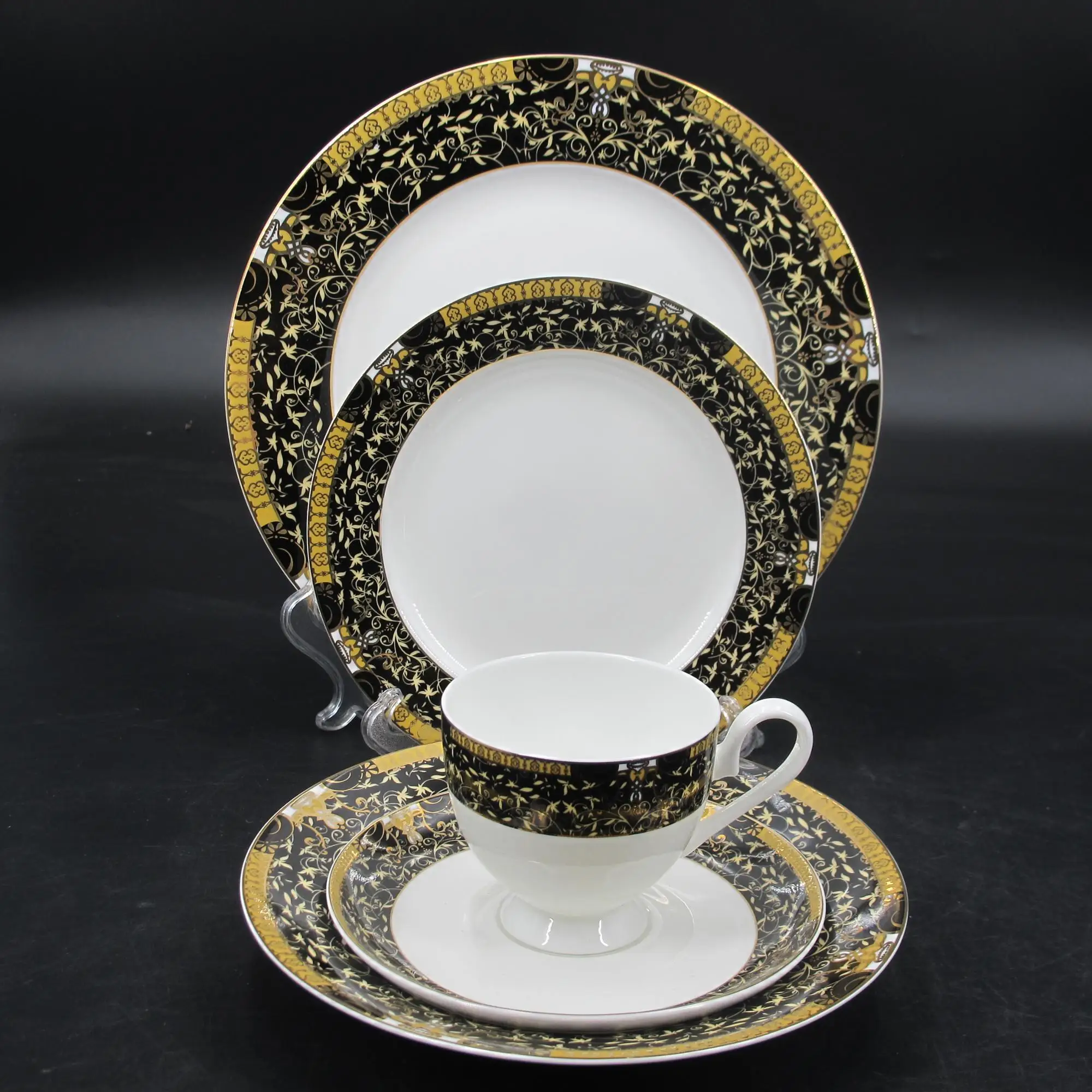 2018 New Design Of 125pcs New Shape Fine Bone China Dinnerware And 