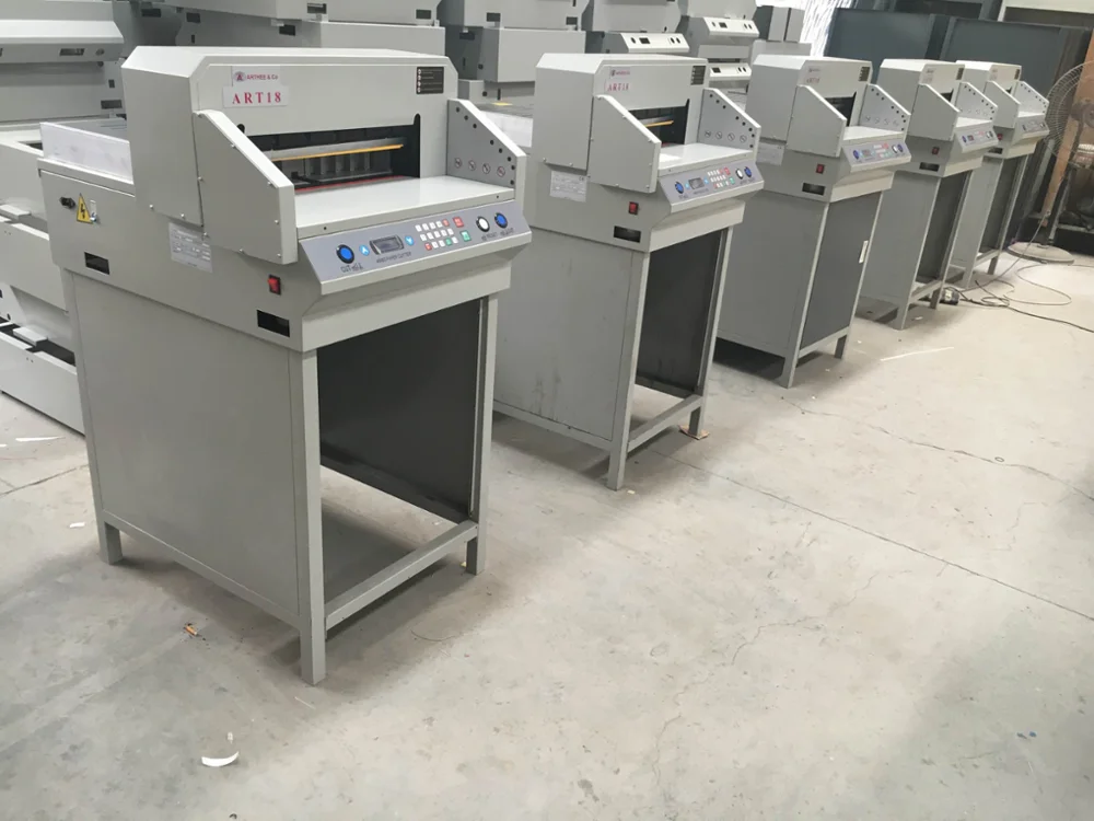 Industrial Guillotine Paper Cutting Machine Motor Slot Paper Cutting