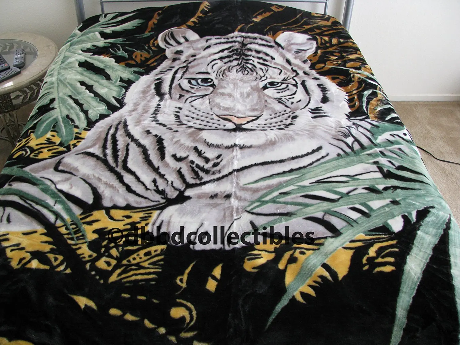 white tiger plush blanket