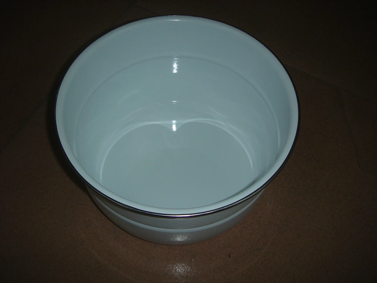 white ceramic inner pot.JPG