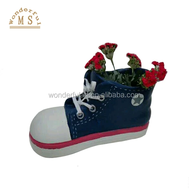 3D resin boot garden Planter shoe flower pot artificial flower indoor decoration green plantpot with frog at front patiodecor