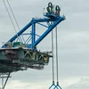 Specific 100 ton precast concrete segmental lifter machine used balanced cantilever method for Railway bridge construction