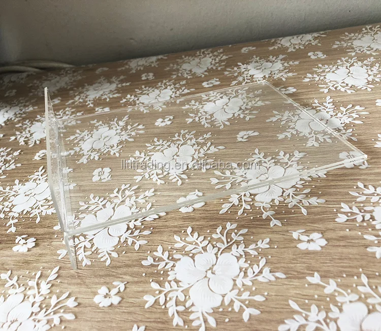 Acrylic menu holder (3)