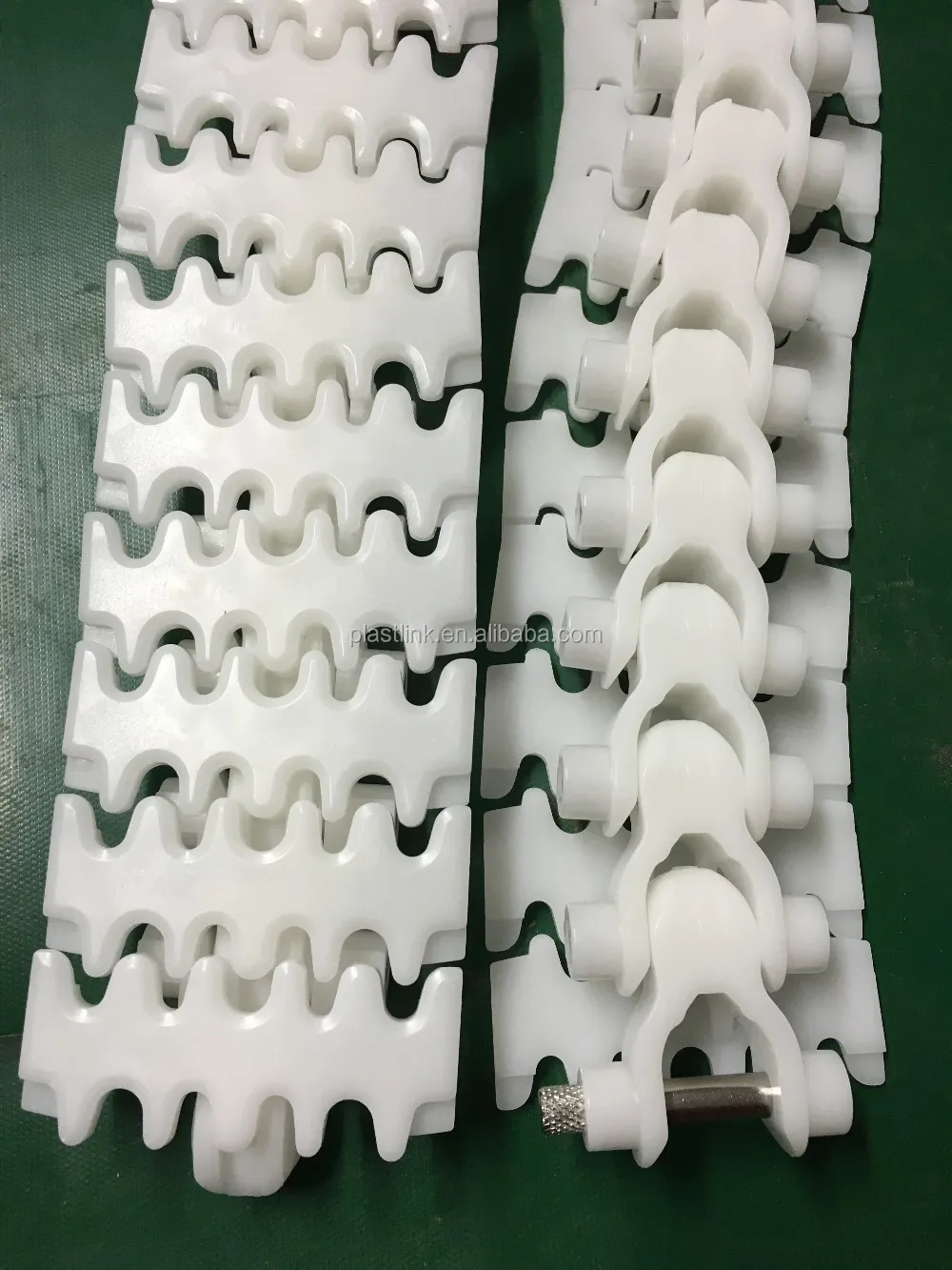 216628 Plastic Flexlink Conveyor Chain 70mm Wide For Dairy Industry