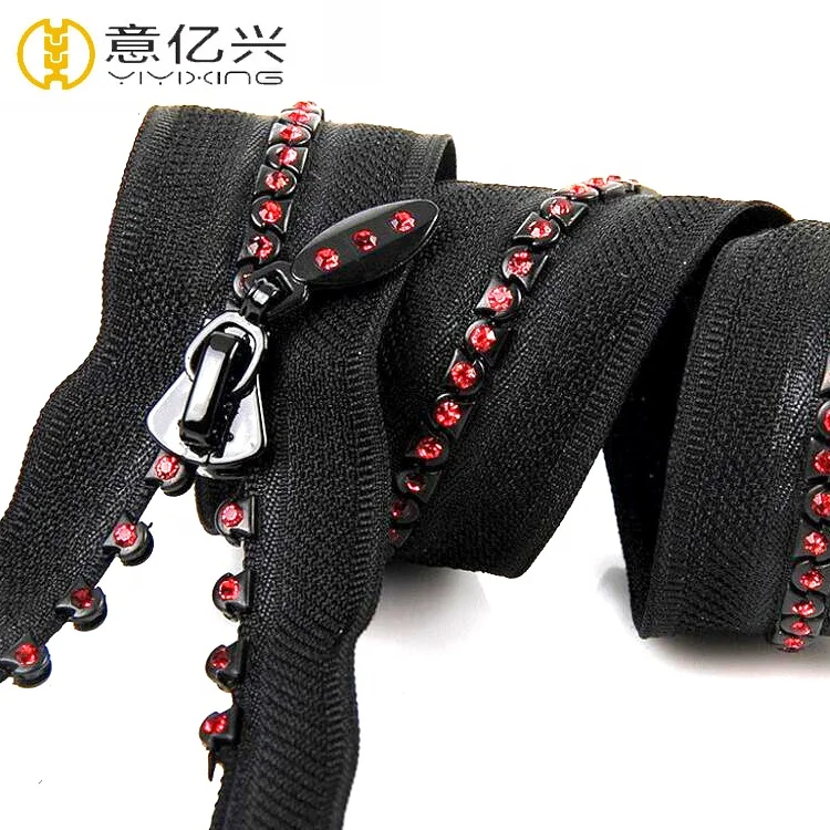 rhinestone zipper 09.jpg