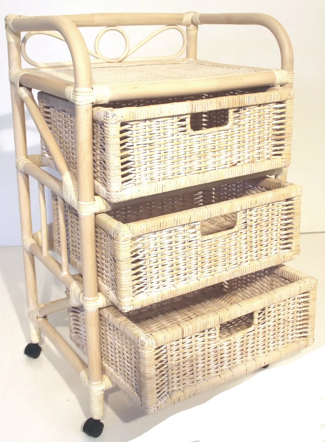 round wicker laundry basket with wheels round wicker laundry basket with wheels