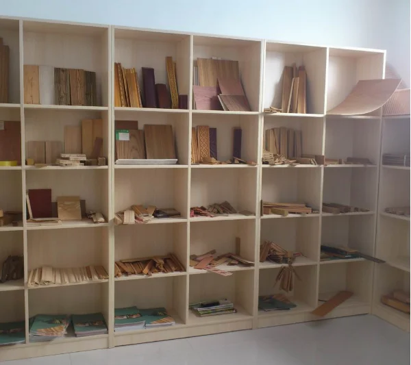 ceiling cornice moulding/carved solid moulding/kitchen cabinet crown moulding