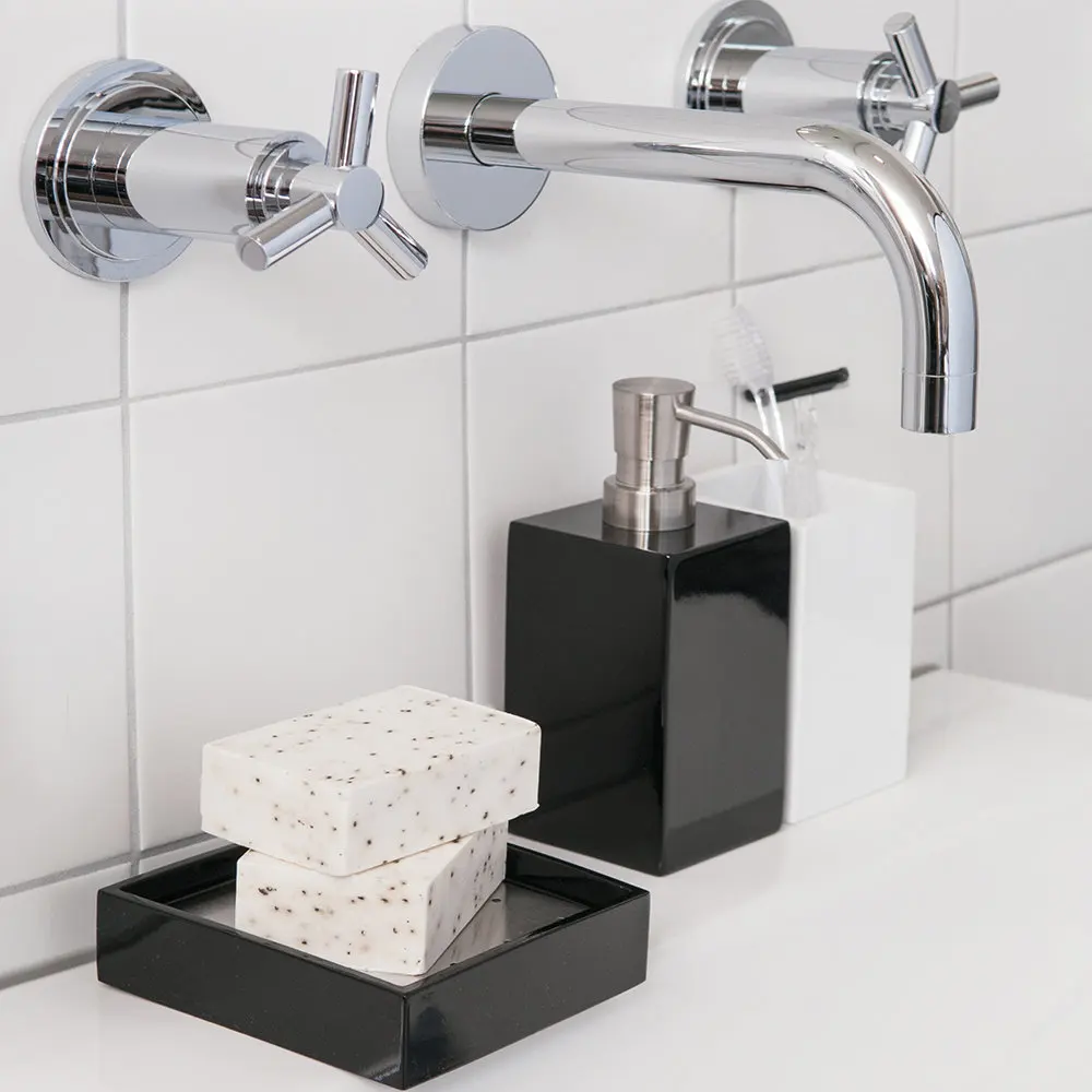 Elegant Shiny Black Hotel Decorative Resin Bathroom Accessories Buy