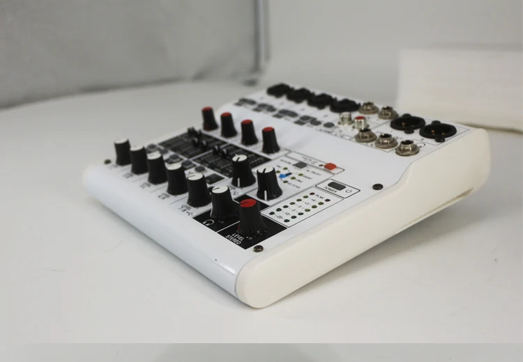 Venta al por mayor Mini DJ Mixer con USB para fuente de alimentaci&oacute;n de 5V Audio Mini Mixer Precio