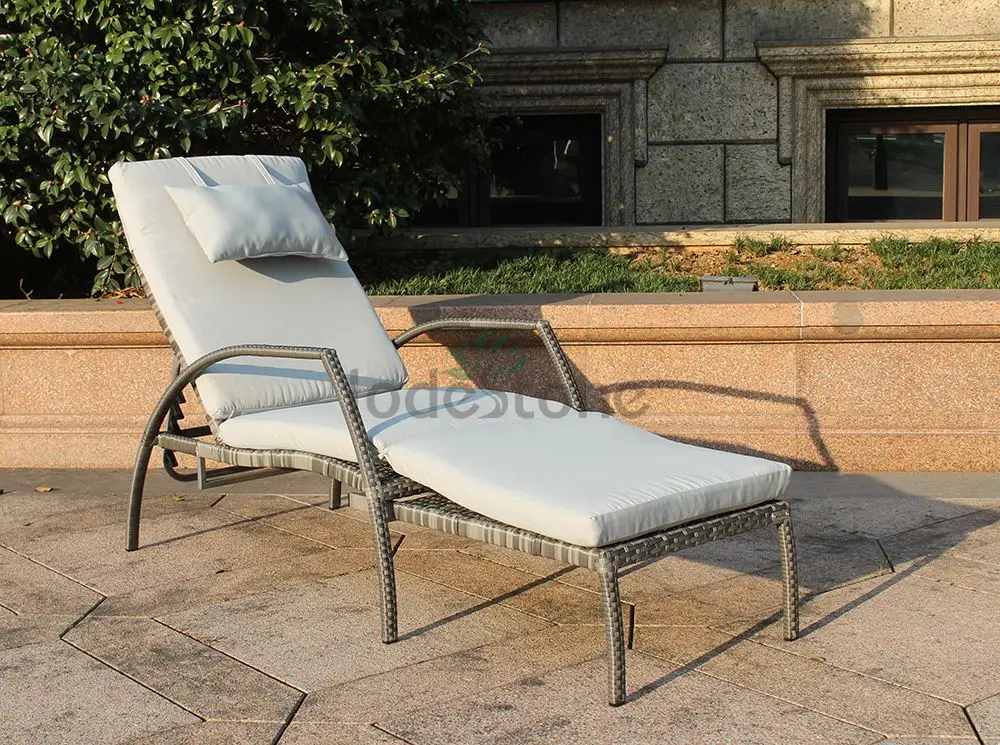 Bestselling Outdoor Wicker Sun Lounge Bed Chaise Lounge