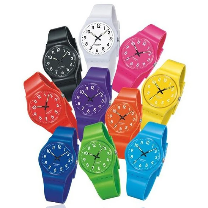 Корпусы пластиковые часы. Часы пластмассовые наручные. Пластмассовые ручные часы. Наручные часы цветные. Часы наручные пластмассовые детские.