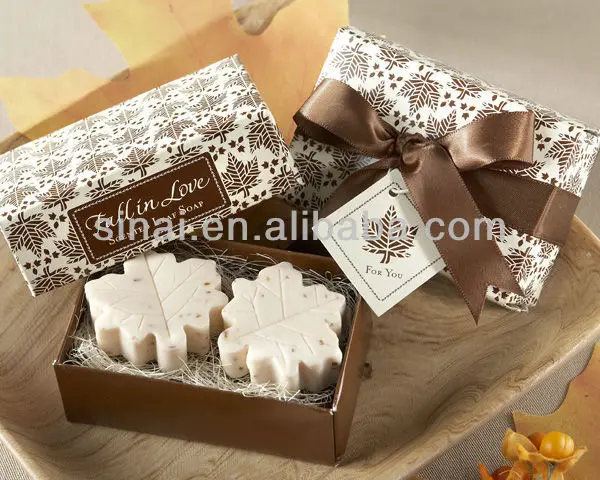 SNWF-F-8016 Fall in Love Scented Leaf Shaped Soaps Favors