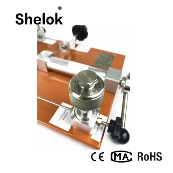 Hand pump atmospheric pressure gauge calibrator