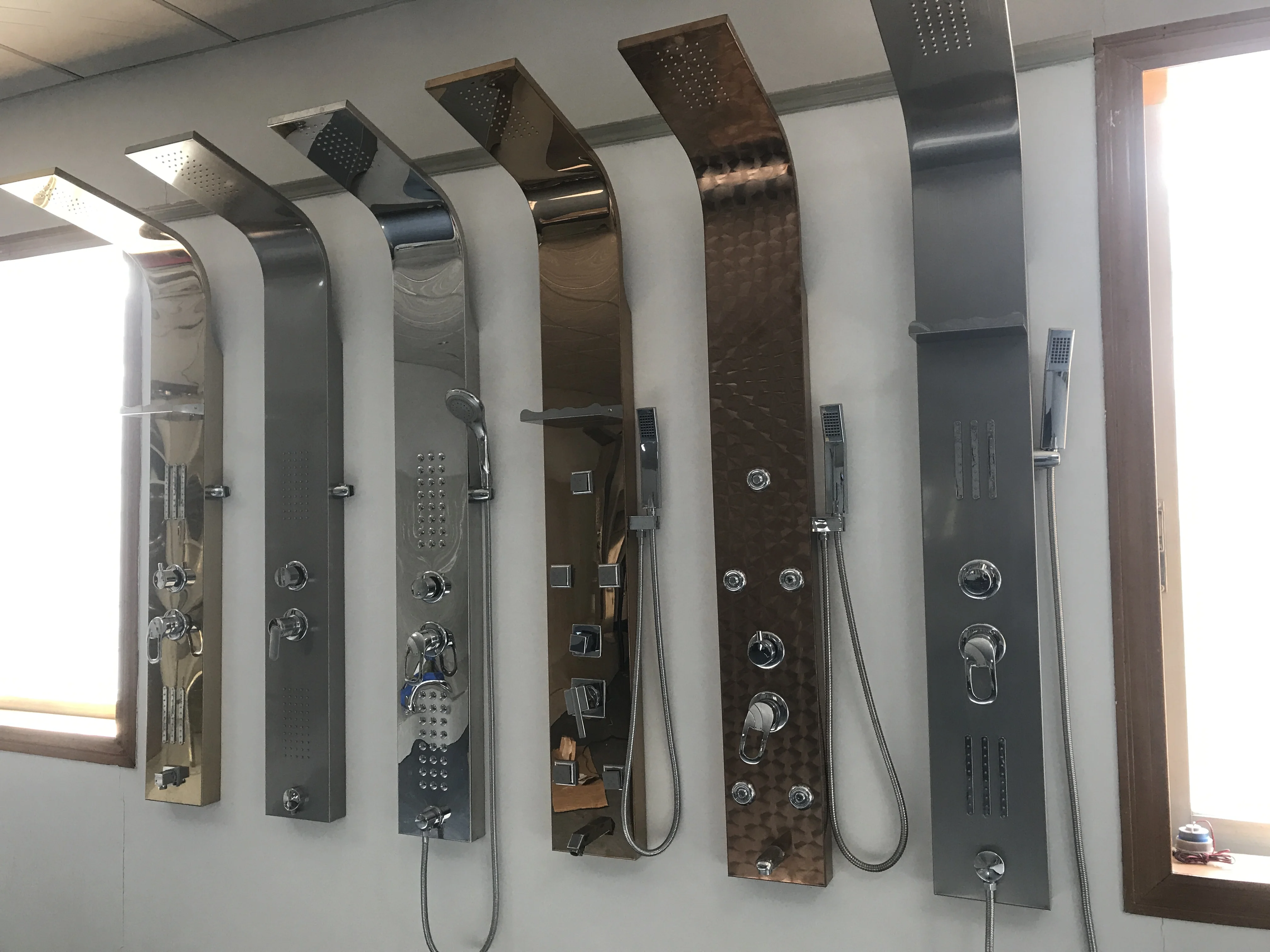 Body Massage Shower System Jet Shower Panels With Led Rain Shower Bs