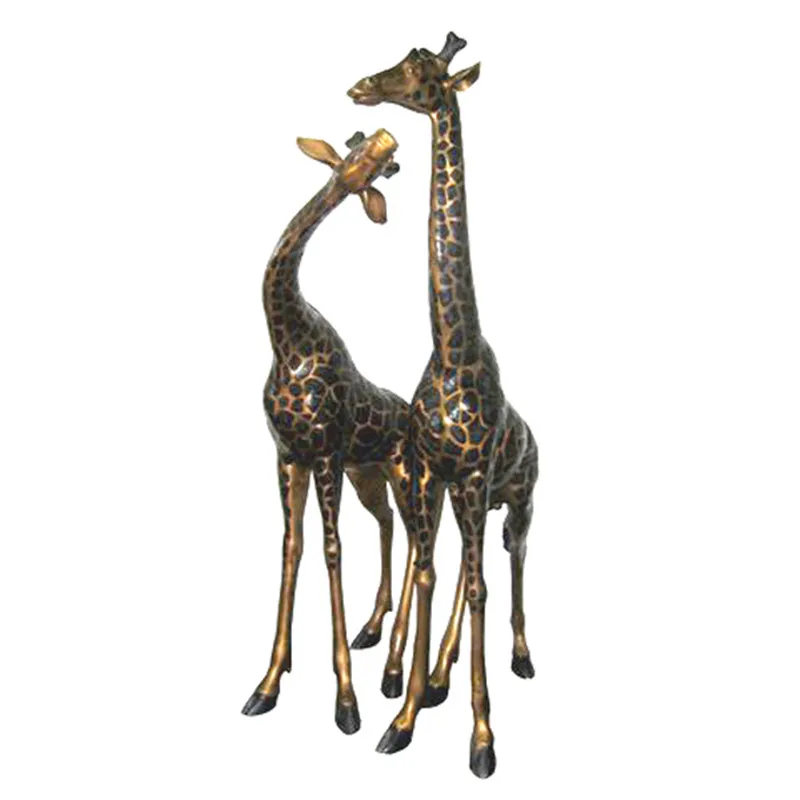 giraffe outdoor garden statue