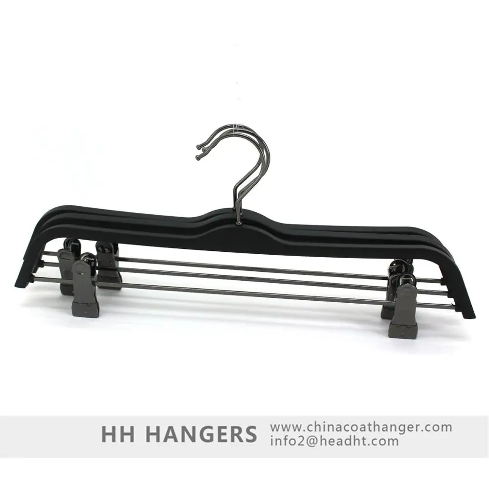 plastic clip hangers