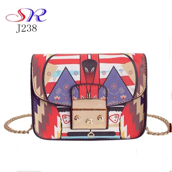 Smart Biometric Security Fingerprint Lock Genuine Leather Chain Bag Smart Biometric Security Fingerprint Lock Genuine Leather Chain Bag Intelligent Mobilephone Charging Handbag