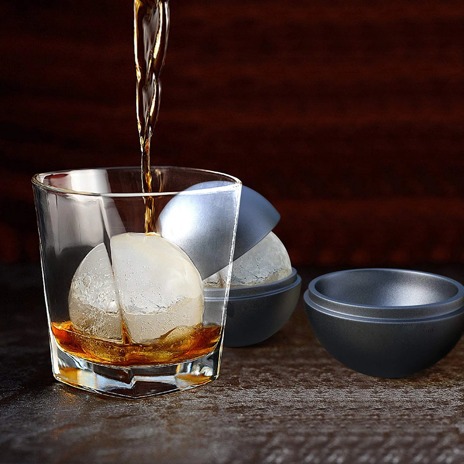 Ice ball. Айс Болл. Macallan Ice Ball maker. Круглый лед для виски. Ледяной шар для виски.