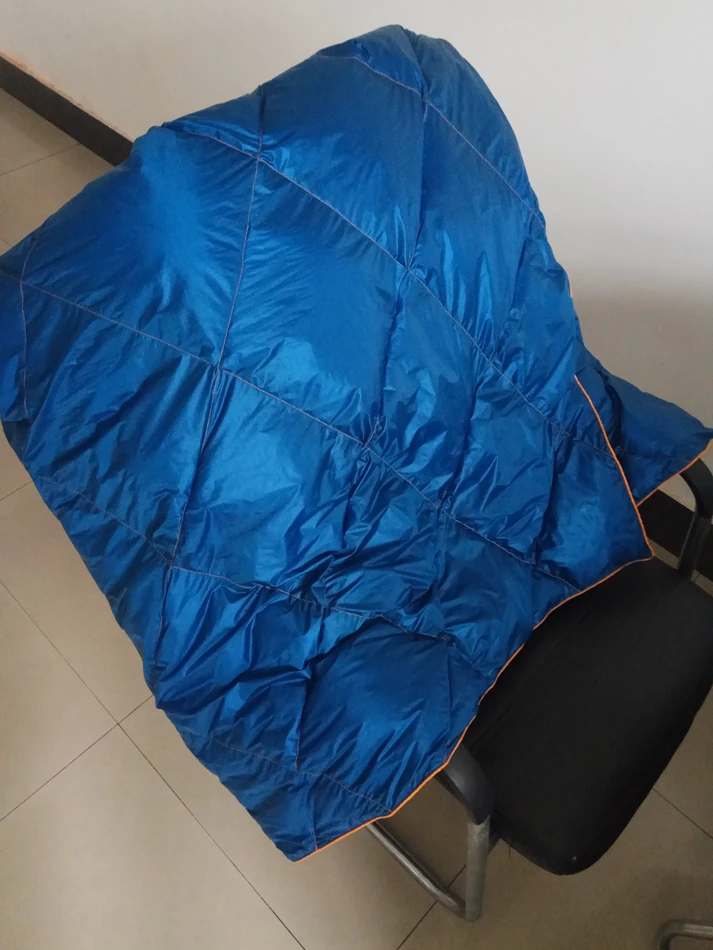 Extra Large Double Insulated Outdoor Camping Blanket Warm Packable Weatherproof Durable And