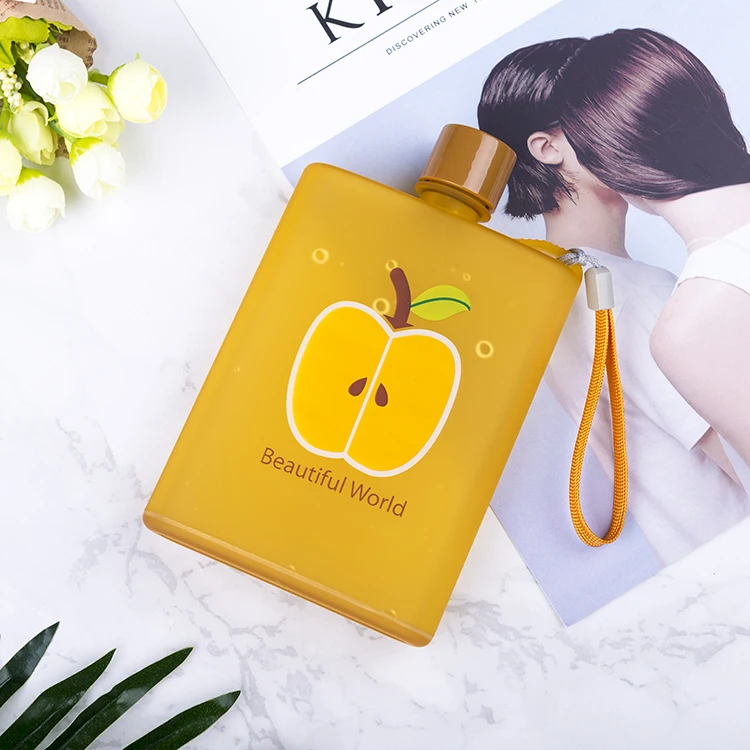Hot Selling Unique Design BPA Free Flat Mini Water Bottle