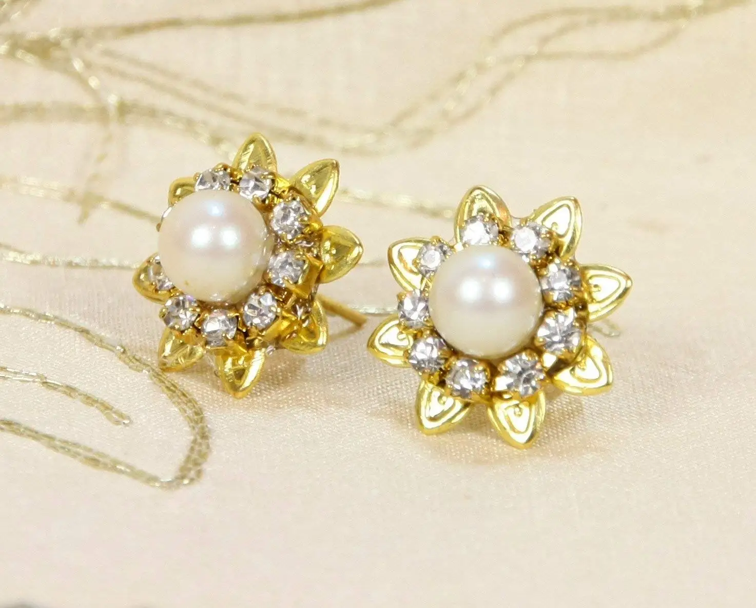 Real Pearls Cost Find Deals On Line At Get Quotations Bridal Earrings Pearls And Rhinestone Gold Ivory Real Genuine